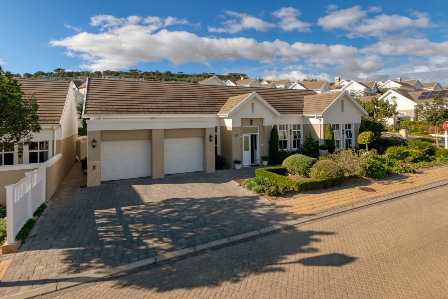 3 Bedroom Property for Sale in The Somerset Lifestyle and Retirement Village Western Cape